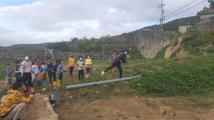 牛耕香餅擲遠大賽